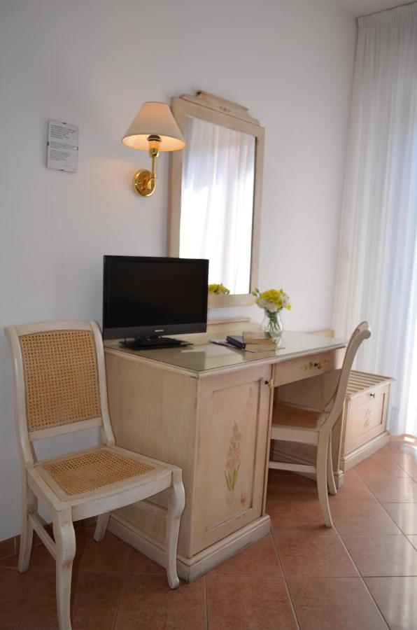 Hotel I Due Gabbiani Citr 9006 Marina dʼMarina dʼAndora Exteriér fotografie